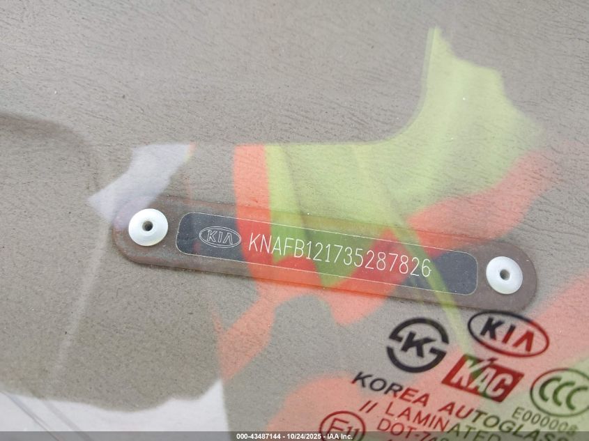 2003 Kia Spectra Ls VIN: KNAFB121735287826 Lot: 43487144