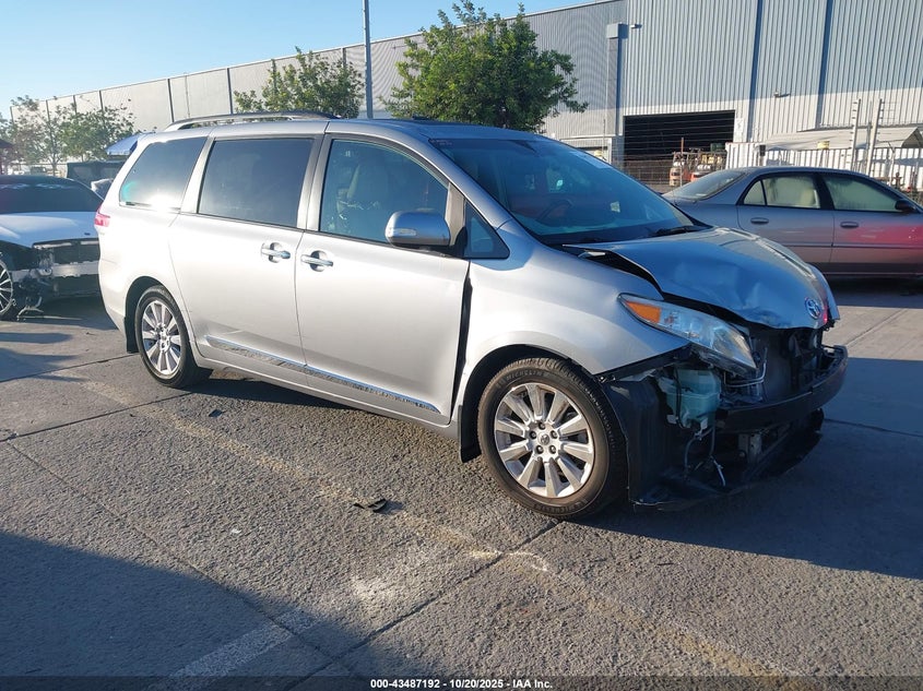 2013 TOYOTA SIENNA LIMITED V6 7 PASSENGER - 5TDYK3DC0DS301342