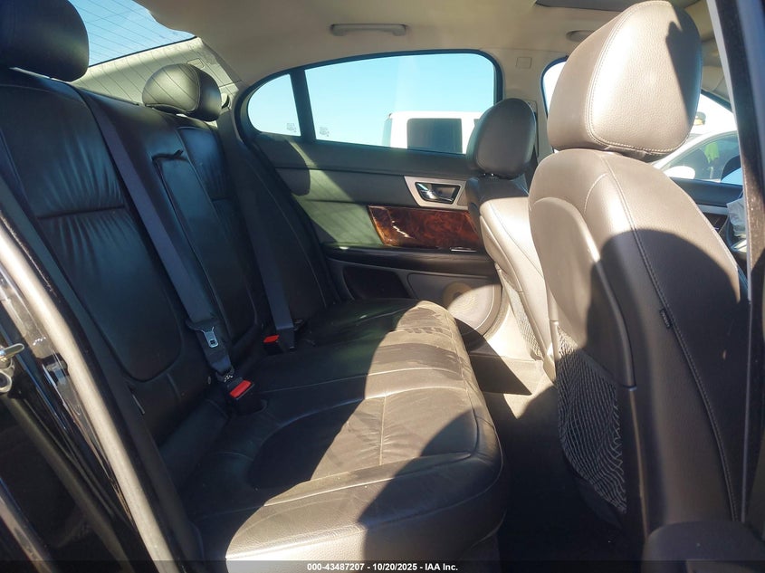 2009 Jaguar Xf Luxury VIN: SAJWA05B29HR03106 Lot: 43487207