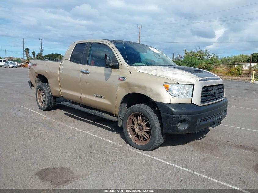 TOYOTA TUNDRA LIMITED 5.7L V8