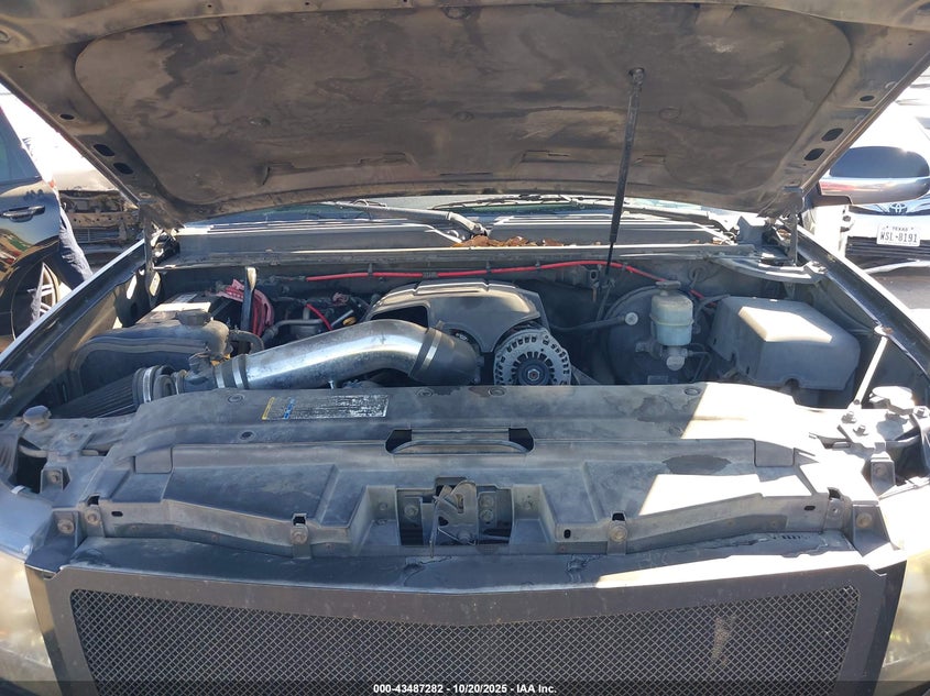 2008 Chevrolet Tahoe Lt VIN: 1GNFC130X8R226757 Lot: 43487282