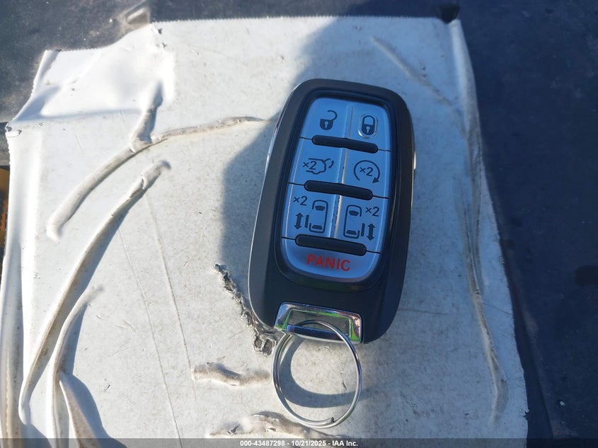 2019 CHRYSLER PACIFICA LIMITED - 2C4RC1GG6KR552053