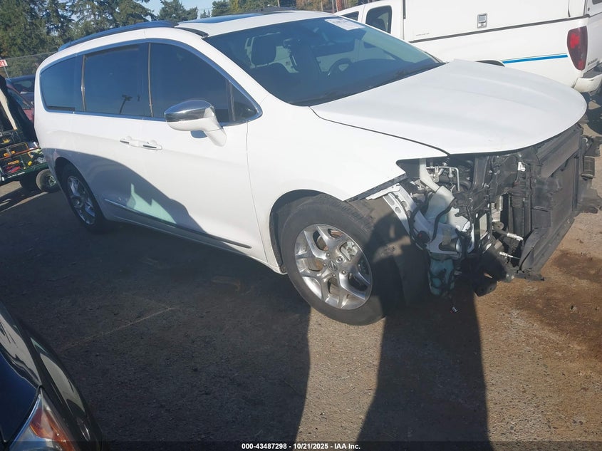2019 CHRYSLER PACIFICA LIMITED - 2C4RC1GG6KR552053