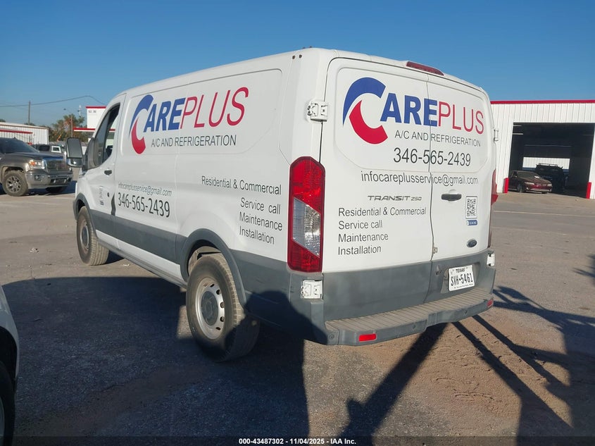 Vin: 1ftnr1ym8fkb32977, lot: 43982245, ford transit-250 20153