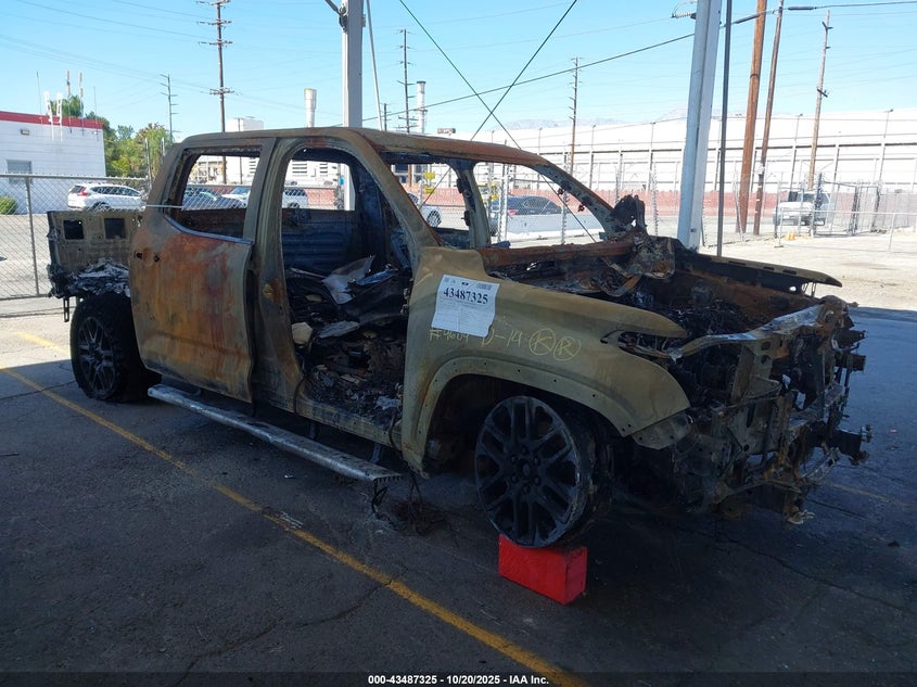 TOYOTA TUNDRA LIMITED 4WD