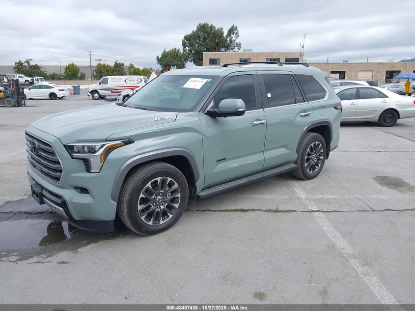Vin: 7svaaaba8rx040723, lot: 43982378, toyota sequoia limited 20242