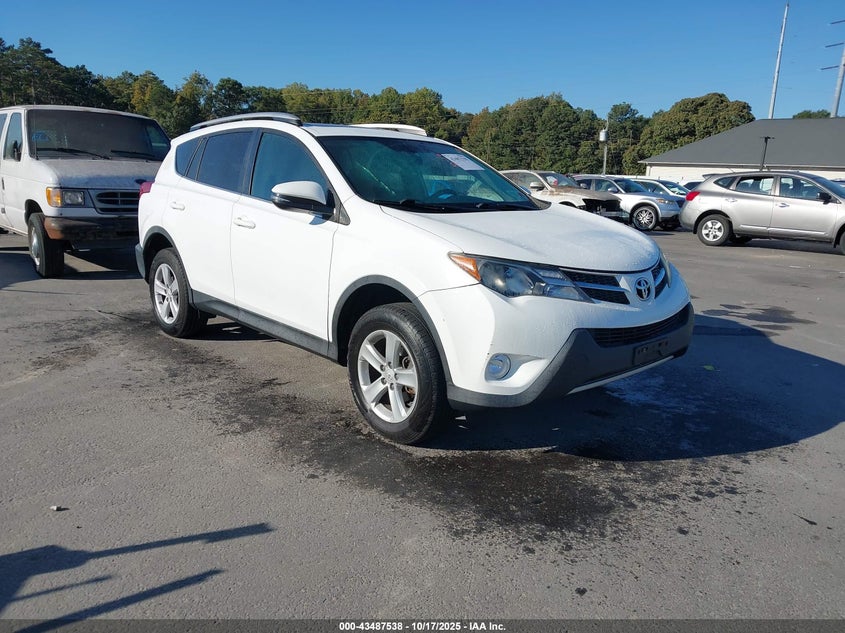 TOYOTA RAV4 XLE
