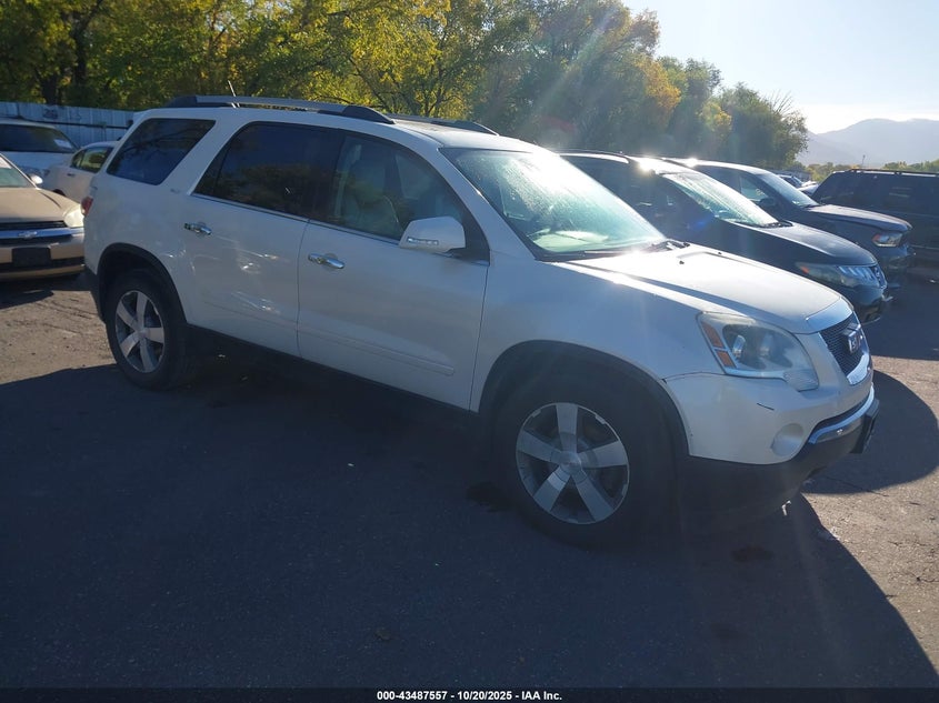 GMC ACADIA SLT-1