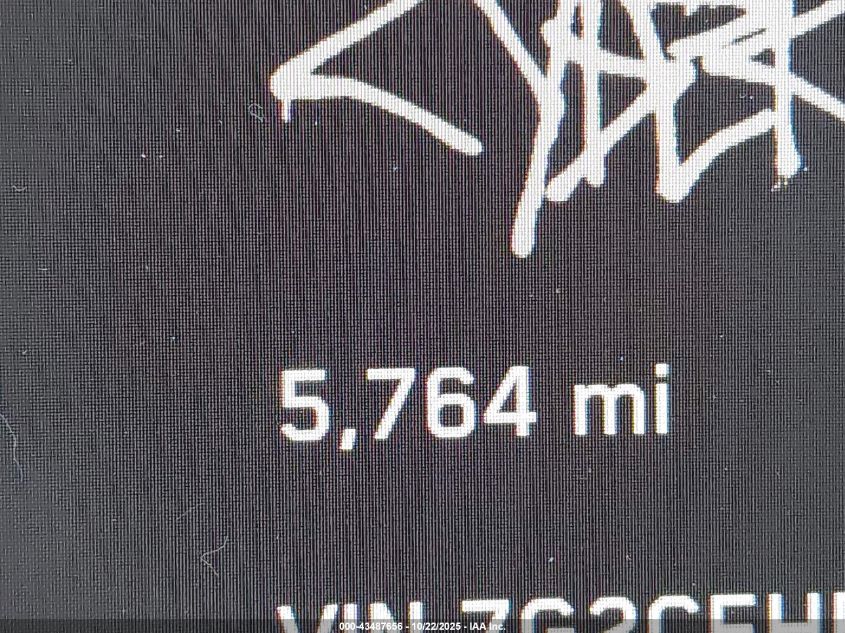 2025 Tesla Cybertruck All-Wheel Drive VIN: 7G2CEHED1SA058772 Lot: 43487656