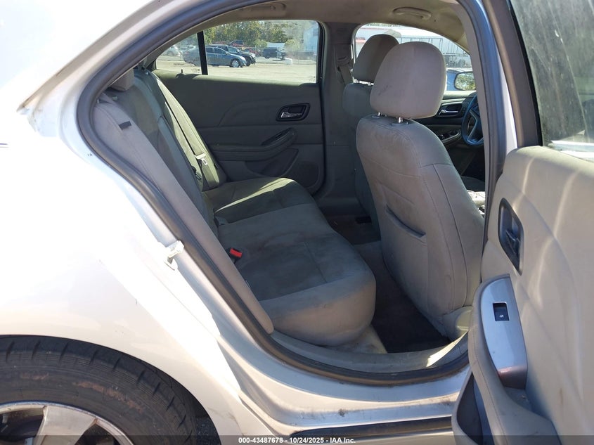 2015 CHEVROLET MALIBU LS 1G11B5SL9FF119344