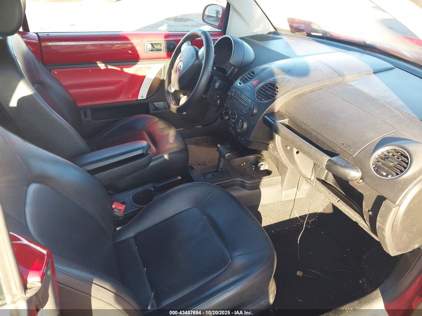 3VWRF31Y37M412946 2007 VOLKSWAGEN BEETLE photo no. 5