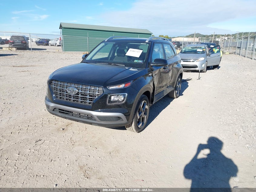 2022 HYUNDAI VENUE SEL KMHRC8A37NU162841