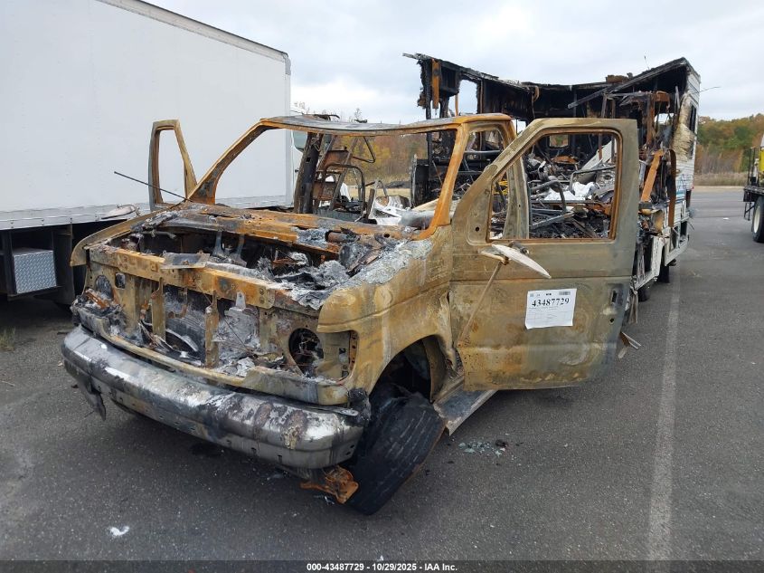 1FDKE30G4RHB21598 1994 FORD ECONOLINE photo no. 2