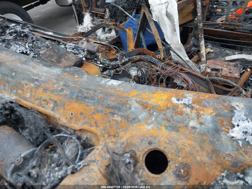 1994 Ford Econoline E350 Cutaway Van VIN: 1FDKE30G4RHB21598 Lot: 43487729