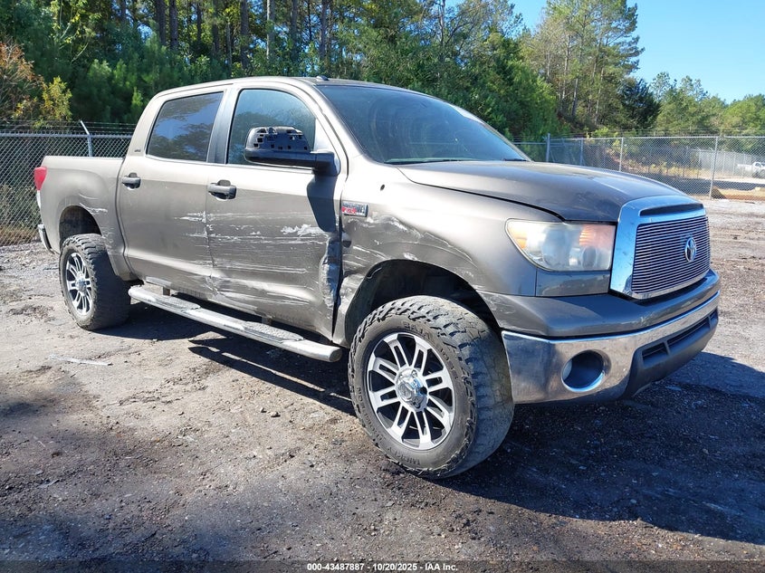 TOYOTA TUNDRA GRADE 5.7L V8