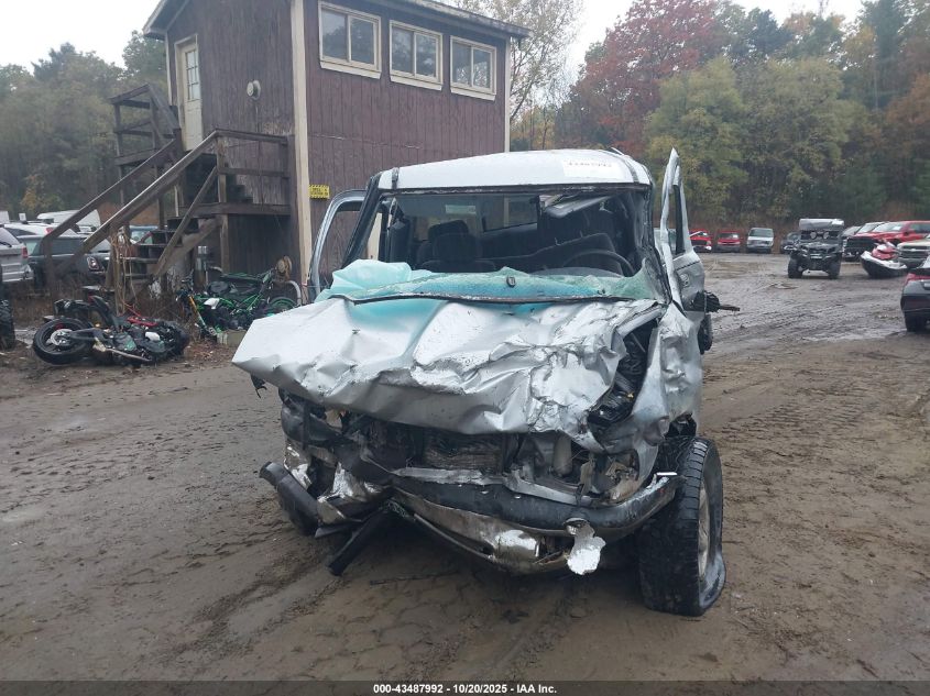 2000 Toyota Tundra Sr5 V8 VIN: 5TBBT4416YS084790 Lot: 43487992