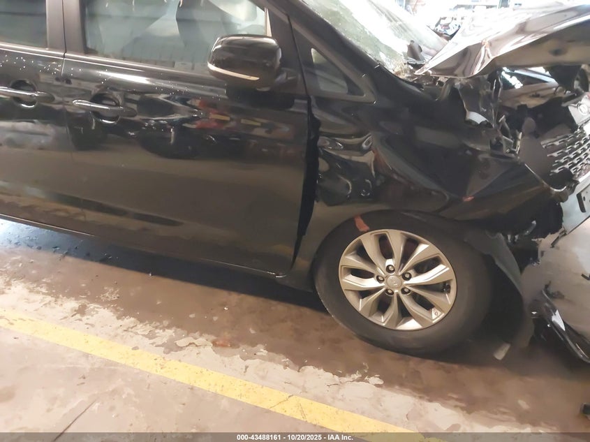KNDMB5C18L6618794 2020 KIA SEDONA photo no. 18