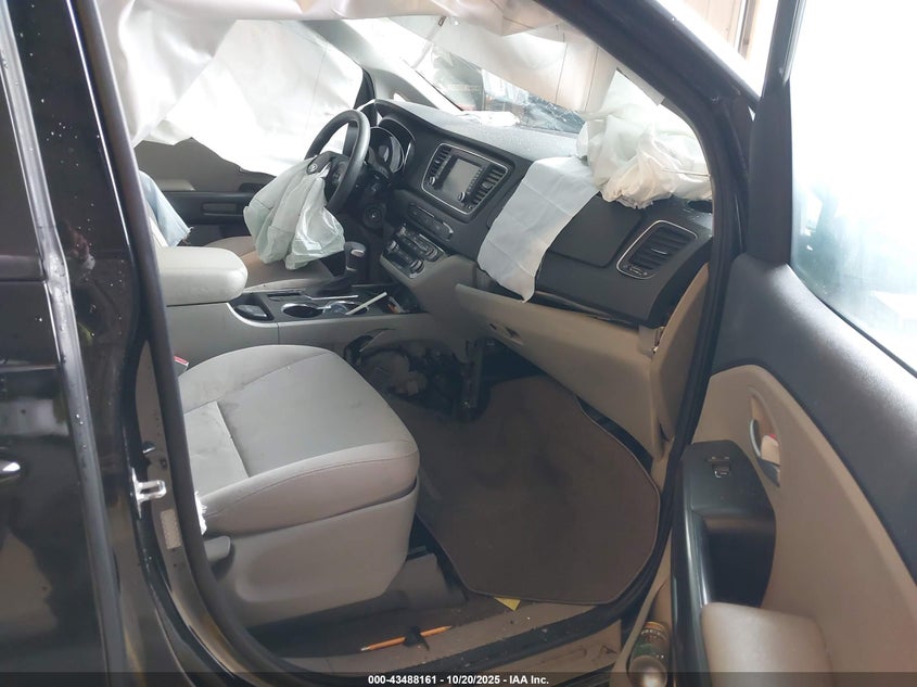 KNDMB5C18L6618794 2020 KIA SEDONA photo no. 5