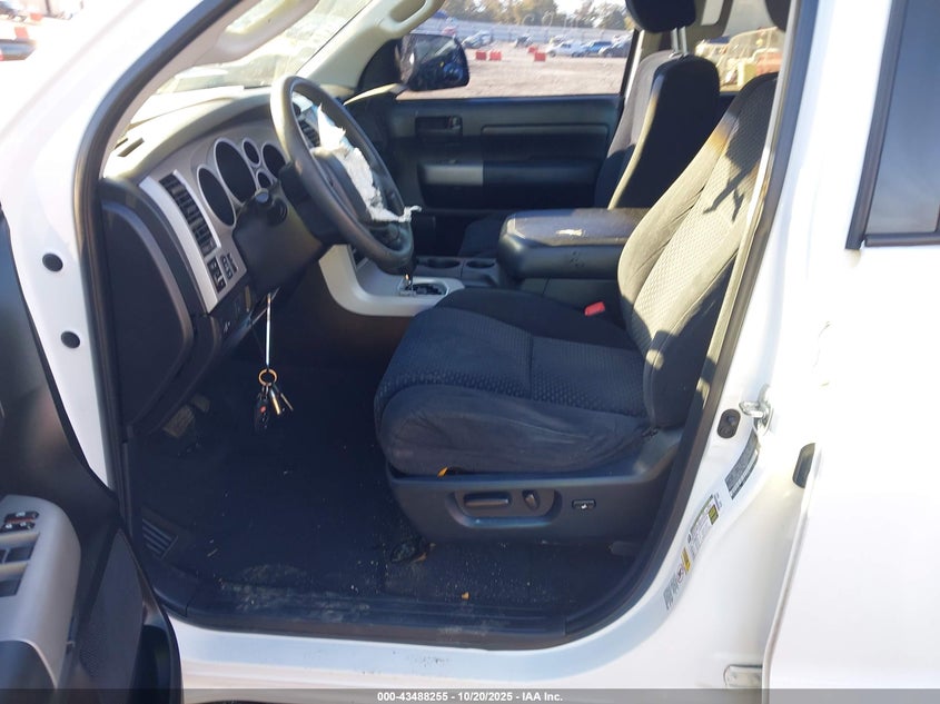 5TBEV54118S477917 2008 TOYOTA TUNDRA photo no. 5