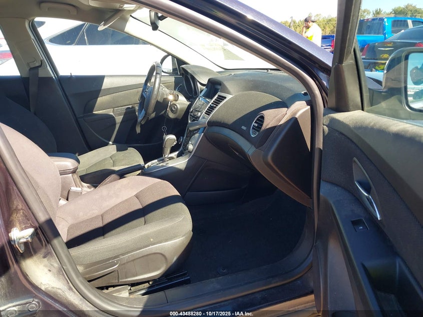 2014 CHEVROLET CRUZE 1LT AUTO 1G1PC5SB3E7277704