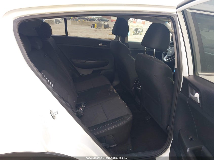 2021 KIA SPORTAGE LX KNDPM3AC2M7902501