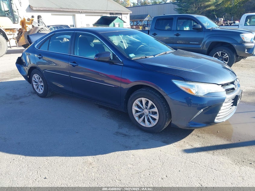 TOYOTA CAMRY LE