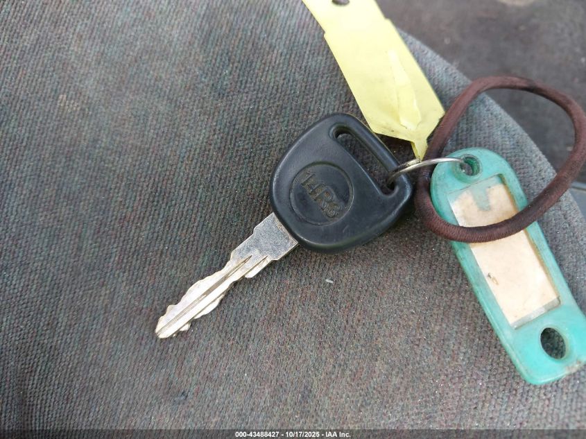 2001 Chevrolet S-10 Ls VIN: 1GCCS19W118168124 Lot: 43488427