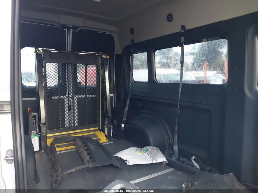 2019 Ram Promaster 2500 Window Van High Roof 159 Wb VIN: 3C6TRVPG0KE525936 Lot: 43488516