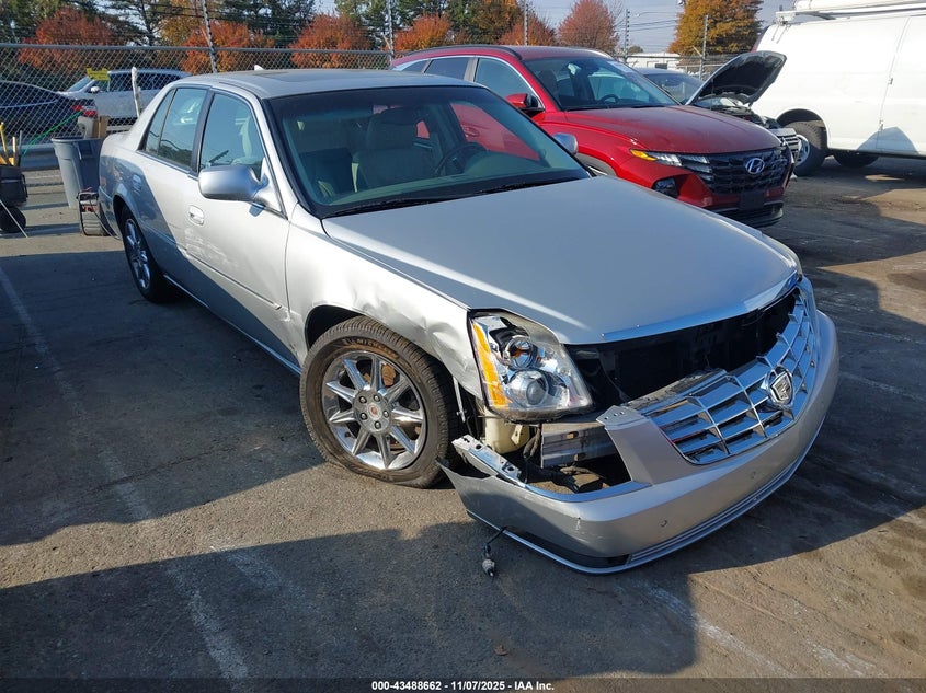 CADILLAC DTS LUXURY COLLECTION