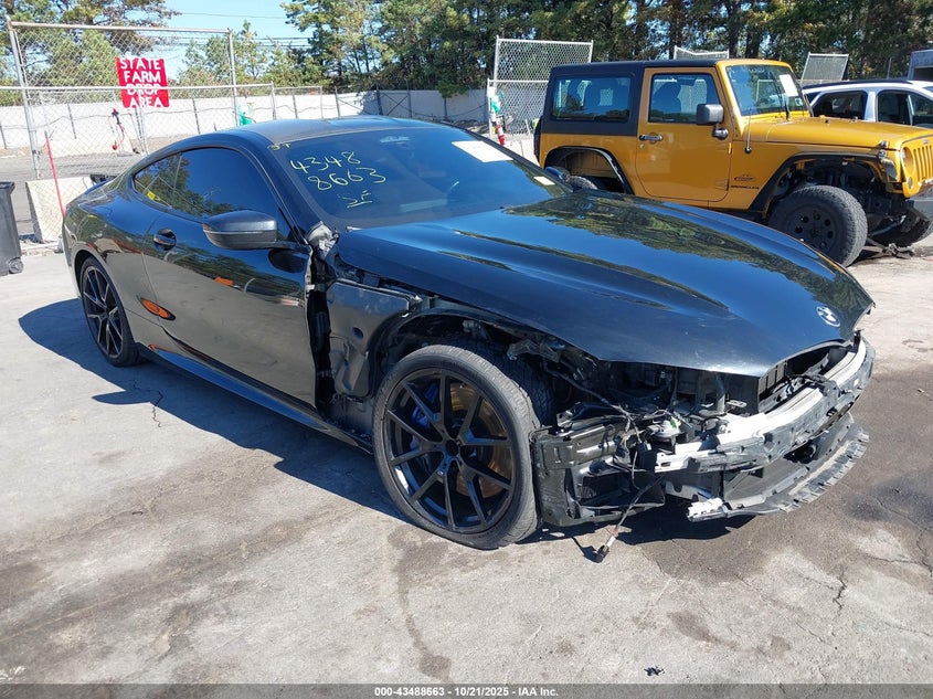 BMW M8 M850I XDRIVE