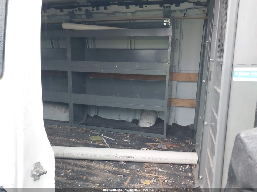 2017 GMC Savana 2500 Work Van VIN: 1GTW7AFF8H1904921 Lot: 43488865