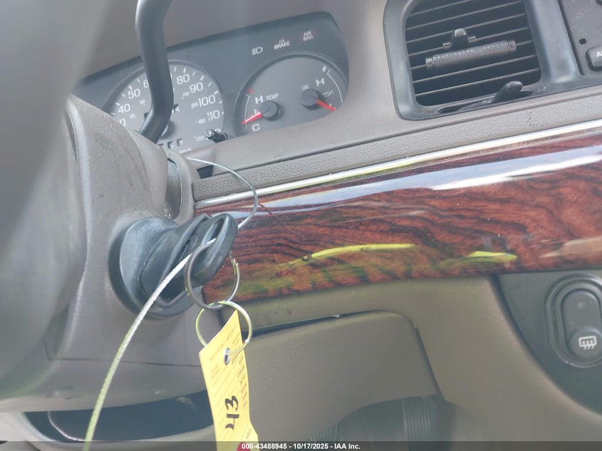 2002 Mercury Grand Marquis Ls VIN: 2MEFM75W32X626729 Lot: 43488945