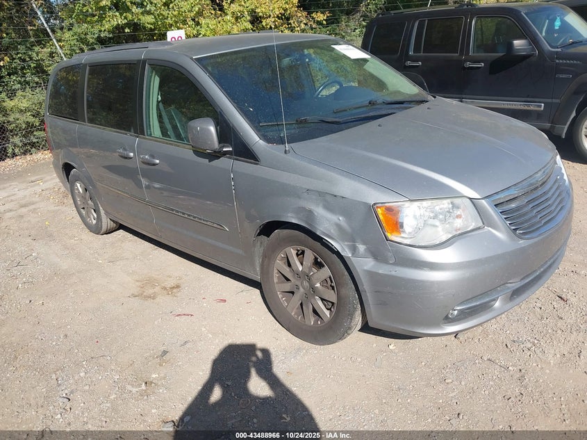 2015 CHRYSLER TOWN & COUNTRY TOURING - 2C4RC1BG2FR582471