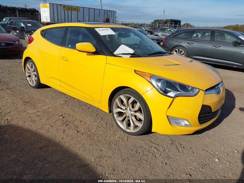 HYUNDAI VELOSTER BASE W/BLACK