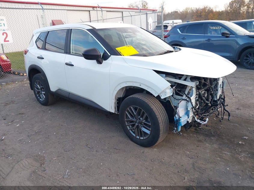 NISSAN ROGUE S INTELLIGENT AWD