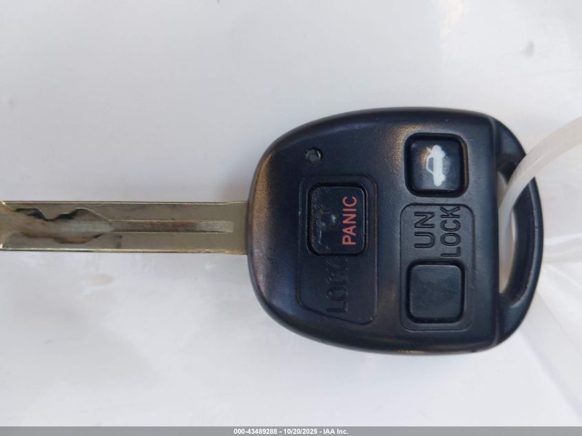 2004 Lexus Is 300 VIN: JTHBD192240086438 Lot: 43489288