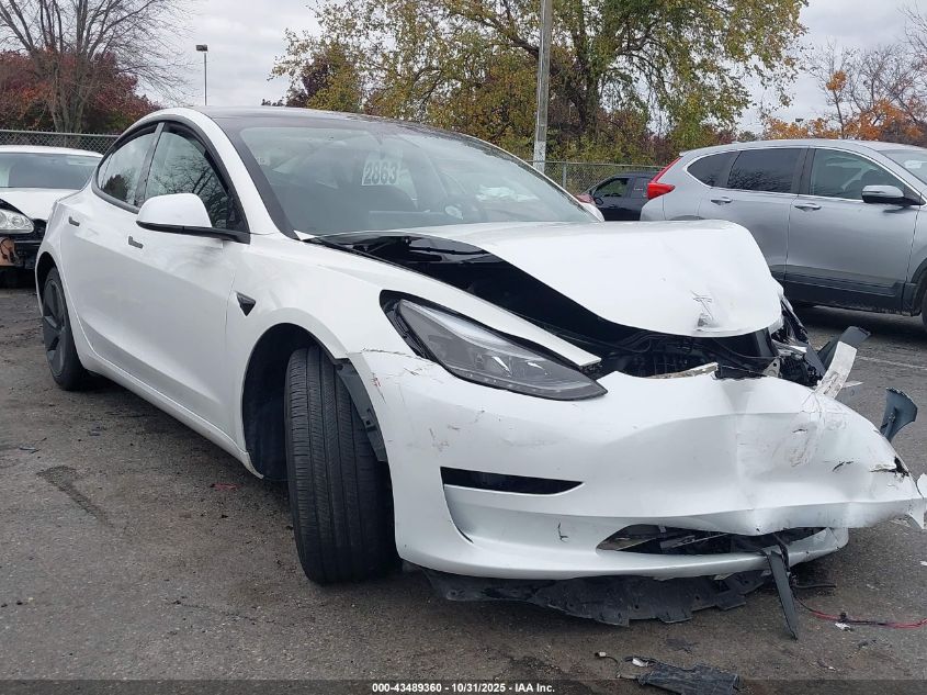 TESLA MODEL 3 REAR-WHEEL DRIVE