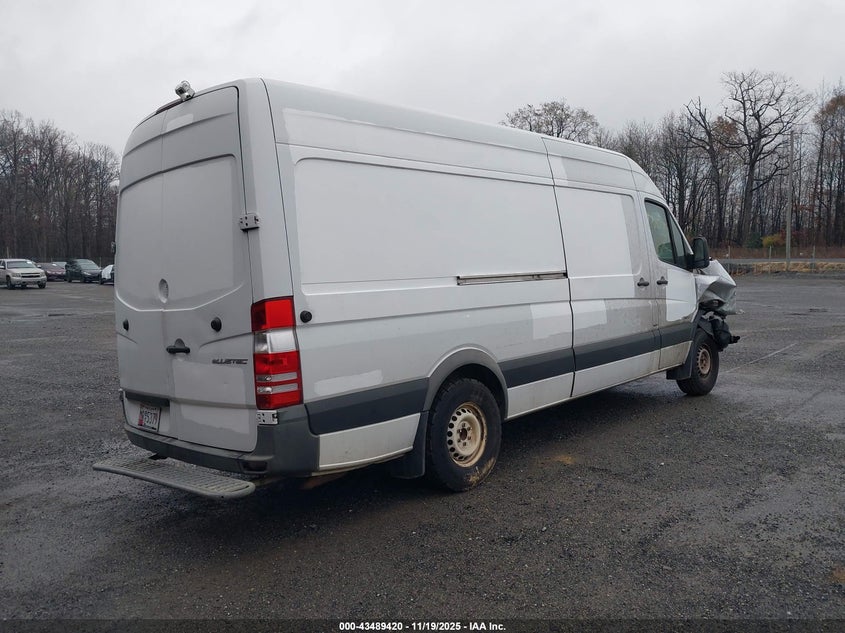WD3PE8DB8FP133920 2015 MERCEDES-BENZ SPRINTER photo no. 4