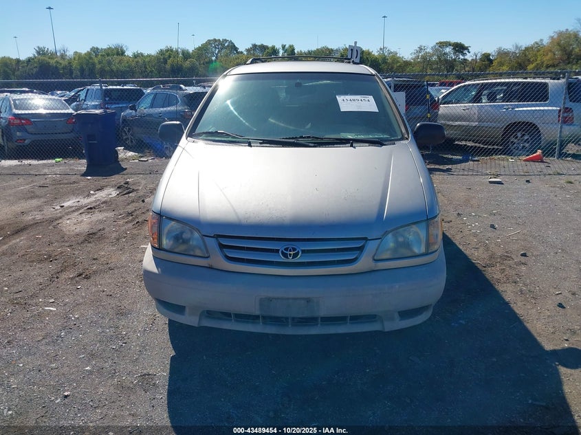 2002 Toyota Sienna Le VIN: 4T3ZF13C72U441706 Lot: 43489454