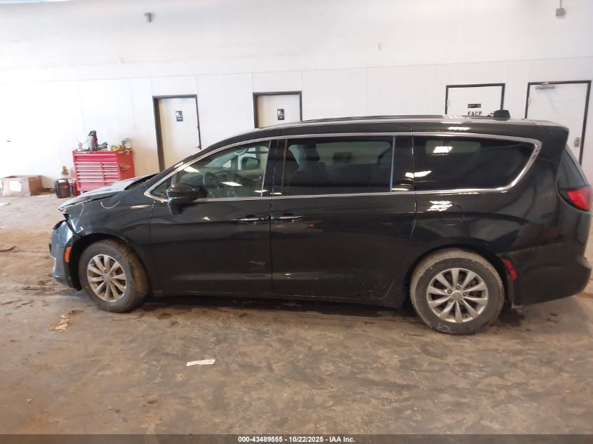 2019 Chrysler Pacifica Touring Plus VIN: 2C4RC1FG0KR721551 Lot: 43489555