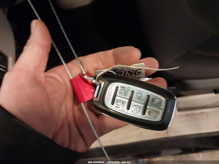 2019 Chrysler Pacifica Touring Plus VIN: 2C4RC1FG0KR721551 Lot: 43489555