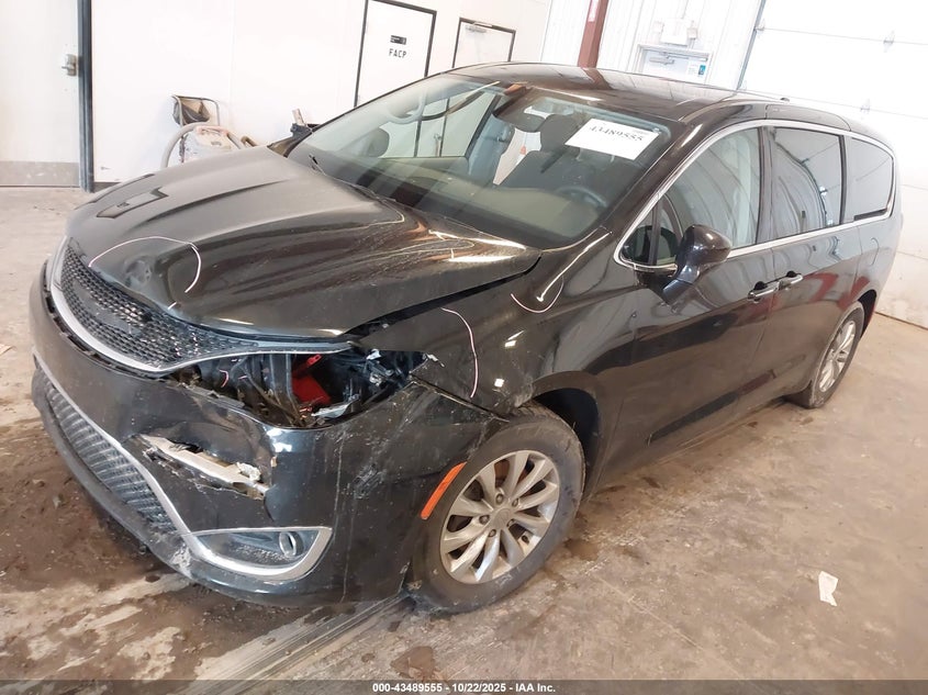 2C4RC1FG0KR721551 2019 CHRYSLER PACIFICA photo no. 2