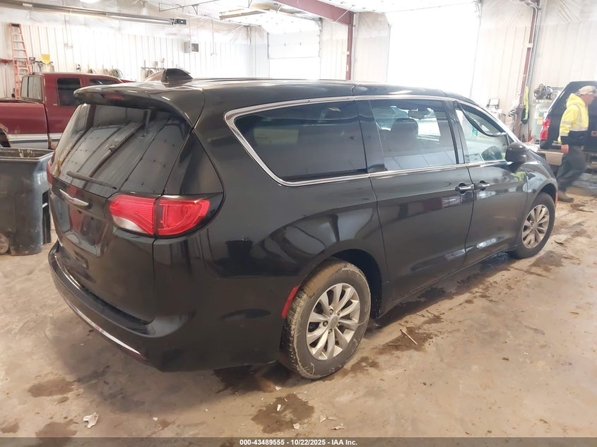 2C4RC1FG0KR721551 2019 CHRYSLER PACIFICA photo no. 4