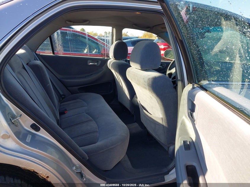 1HGCG5647YA038672 2000 HONDA ACCORD photo no. 8