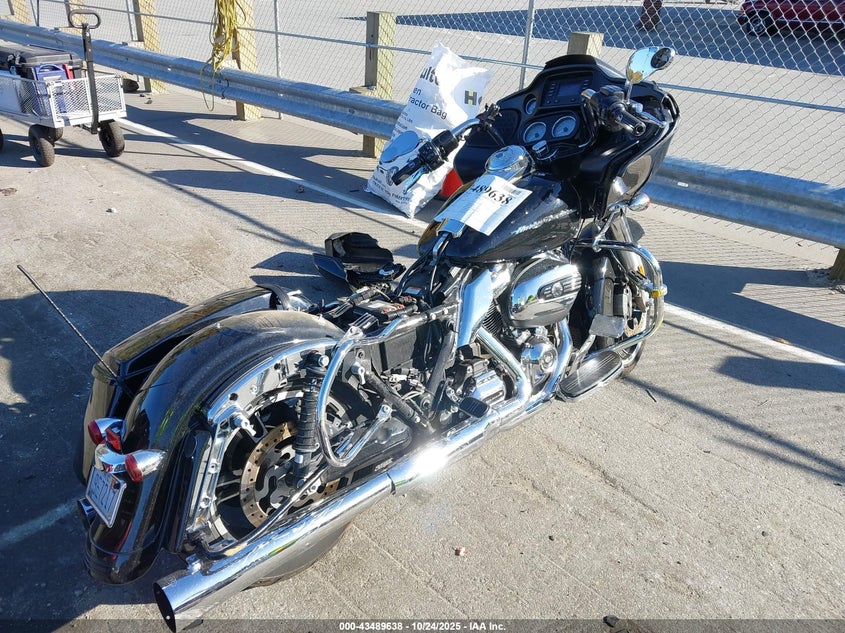 2018 HARLEY-DAVIDSON FLTRX ROAD GLIDE 1HD1KHC16JB666897