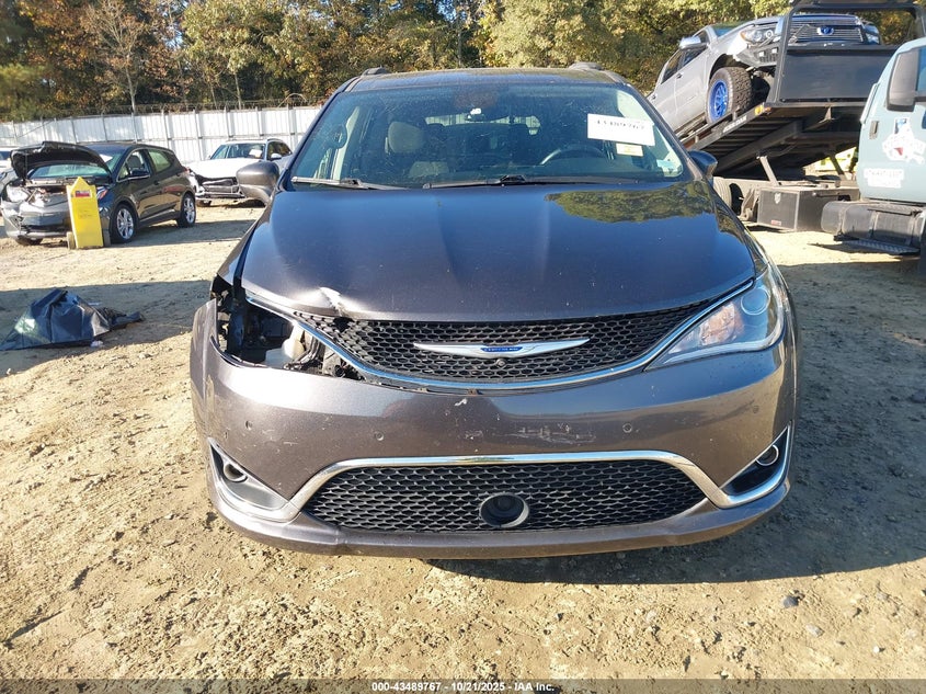 2019 Chrysler Pacifica Touring Plus VIN: 2C4RC1FG4KR594111 Lot: 43489767