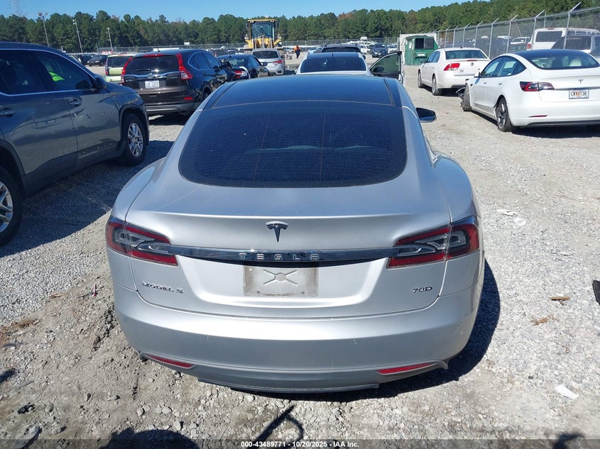 2015 Tesla Model S 70D/85D/P85D VIN: 5YJSA1S2XFF084154 Lot: 43489771