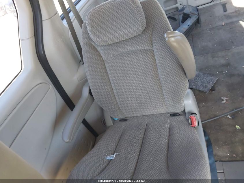 2007 Chrysler Town & Country Lx VIN: 2A4GP44R47R245307 Lot: 43489777