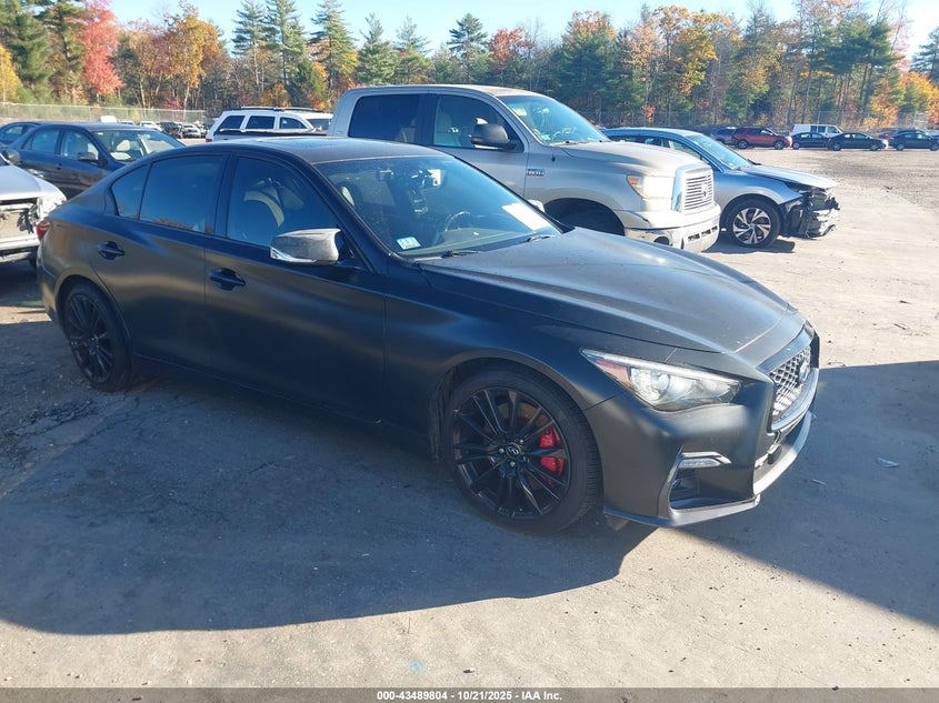 INFINITI Q50 3.0T RED SPORT 400