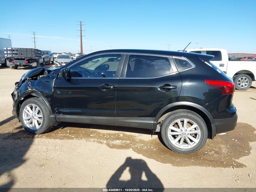 2017 NISSAN ROGUE SPORT S JN1BJ1CP9HW034390